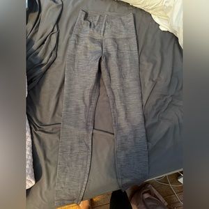 Lululemon leggings worn once. Size 6!